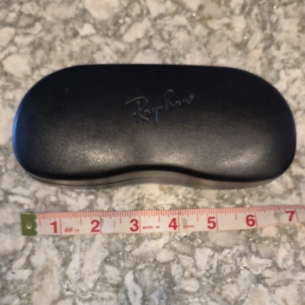 Ray-Ban elegant black
